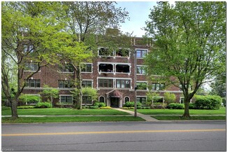 2425 N Park Blvd Unit 2, Cleveland, OH 44106