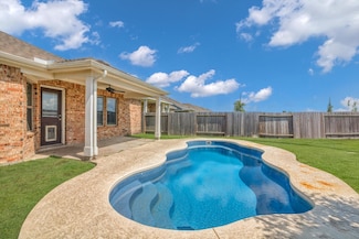 2314 Brickfielder Ln, Baytown, TX 77523