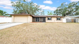 812 Regent Cir S, Brandon, FL 33511