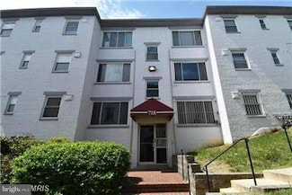718 Brandywine St SE Unit 304, Washington, DC 20032