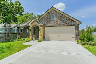 323 Tite St, Houston, TX 77029