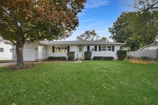 127 N Genevieve St, Cedar Falls, IA 50613