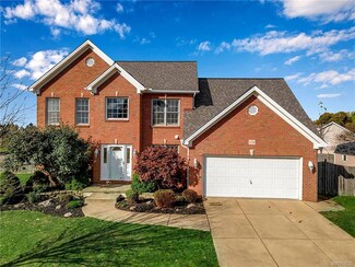 4256 Foxwood Ln, Buffalo, NY 14221