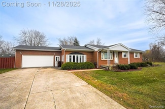 8778 Redwood Dr, Monroe, MI 48162