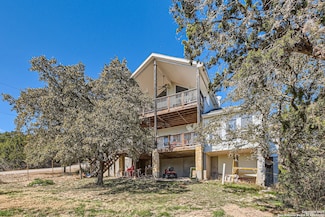 242 Scenic Summit, Pipe Creek, TX 78063