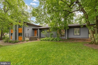 11604 Danville Dr, Rockville, MD 20852
