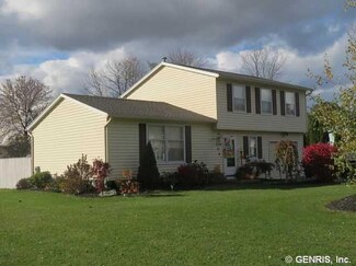 1394 Brookedge Dr, Hamlin, NY 14464