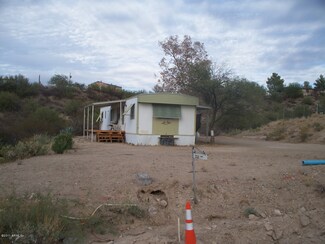 34558 S Roadrunner Rd, Black Canyon City, AZ 85324