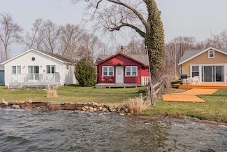 4830 Deep Point Dr, Portage, MI 49002