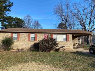 49 Curtis St, Bells, TN 38006