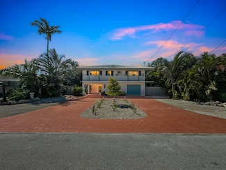 661 12th St, Key Colony Beach, FL 33051