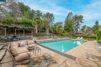 2171 San Luis Rd, Walnut Creek, CA 94597