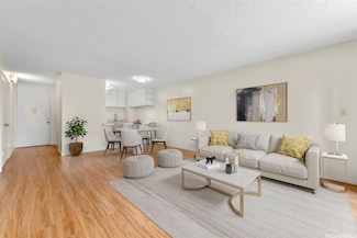 3020 Ala Napuaa Place Unit 103, Honolulu, HI 96818