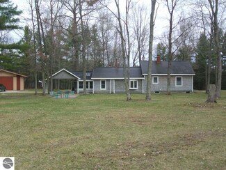 1950 Peterson Creek Rd, Harrietta, MI 49638