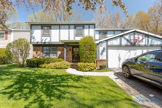 4042 Pinecrest Dr, Toledo, OH 43623