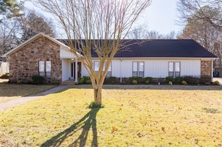 6847 Neshoba Rd, Memphis, TN 38120