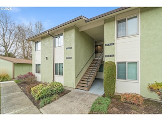 15928 NE Fremont St Unit 49, Portland, OR 97230