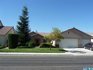2218 E Katherine Ave, Fowler, CA 93625