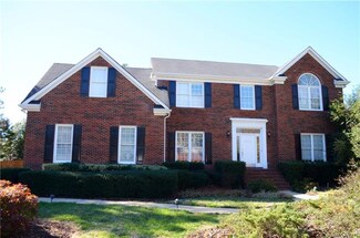 6624 Shaftesbury Rd, Charlotte, NC 28270