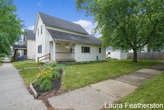 1119 White Ave NW, Grand Rapids, MI 49504