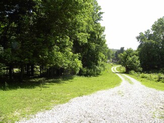 2325 Rattlesnake Rd, Spencer, IN 47460