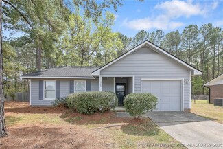 4309 Bridge St, Hope Mills, NC 28348