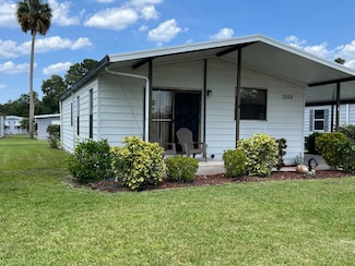 2269 La Flor Ln, Port Orange, FL 32129