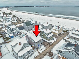 8 Sea Rose Ln, Pine Point, ME 04074