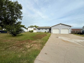 106 E 3rd St, Alda, NE 68810