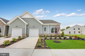 1059 Resort Blvd, Dover, DE 19904
