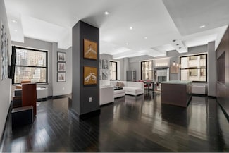 20 Pine St Unit 2006, New York, NY 10005