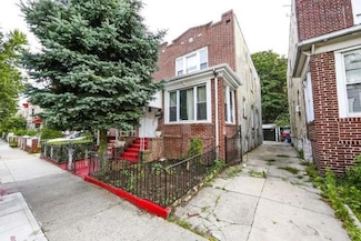 126 E 35th St, Brooklyn, NY 11203