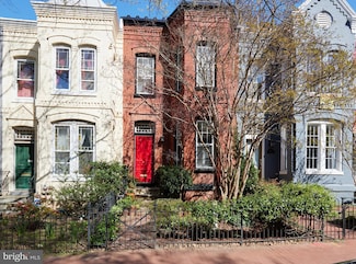423 3rd St NE, Washington, DC 20002