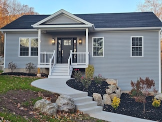 176 Rockwell Ave, Bristol, CT 06010