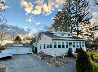 1816 Bay St, Taunton, MA 02780