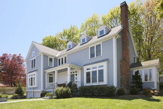 39 Green Park, Newton, MA 02458