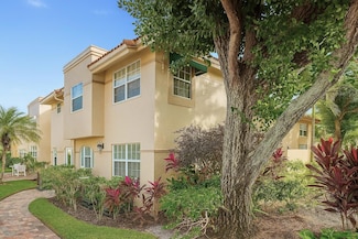 6671 Via Regina, Boca Raton, FL 33433
