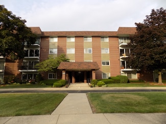 1025 S Fernandez Ave Unit 3M, Arlington Heights, IL 60005