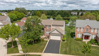 6 Marigold Ln, Algonquin, IL 60102
