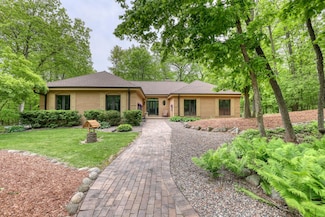 4199 Elmwood Rd, Colgate, WI 53017