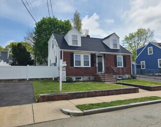 32 Badger Rd, Hyde Park, MA 02136