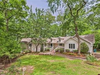 141 Walden Ln, Bull Shoals, AR 72619
