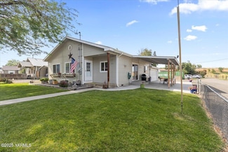 8301 Aspen Rd, Yakima, WA 98903