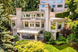 3930 95th Ct SE, Mercer Island, WA 98040