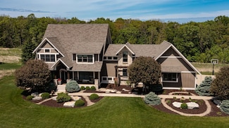 4243 Mayo Woodlands Rd SW, Rochester, MN 55902
