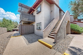 6095 Mckinney Dr NE, Albuquerque, NM 87109