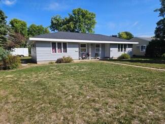 1423 7th St N, Saint Cloud, MN 56303