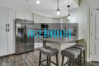 66 Uno Lago Dr, North Palm Beach, FL 33408