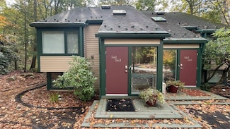 561 Laurel Pond Unit 561, Farmington, PA 15437