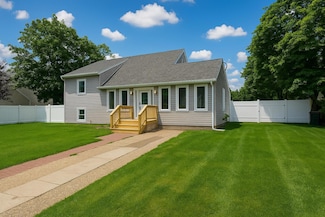 133 Adams St E, East Islip, NY 11730